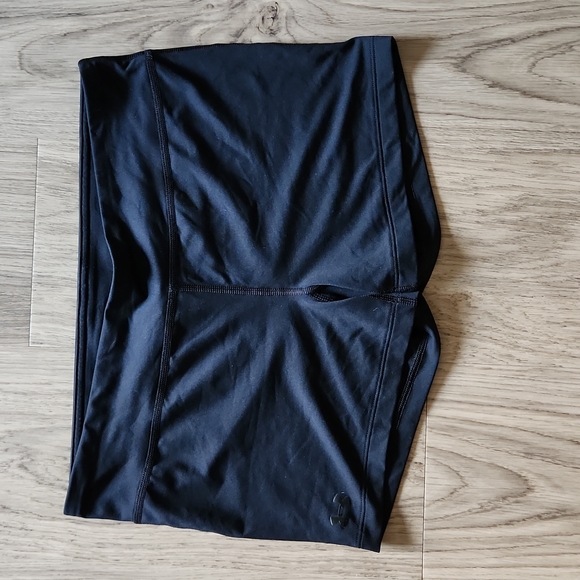 Black Under Armour Shorts - Picture 1 of 4